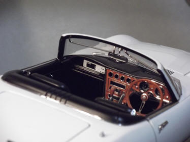 TOYOTA 2000GT