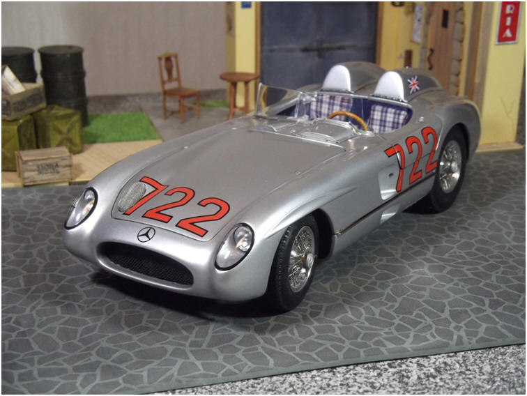 Striking details of CMC 1/18 Mercedes Benz 300 SLR 1955.