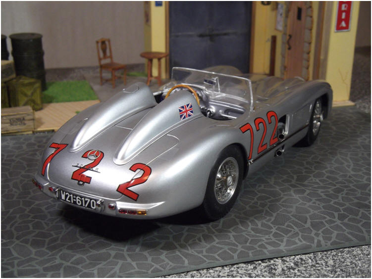 Striking details of CMC 1/18 Mercedes Benz 300 SLR 1955.