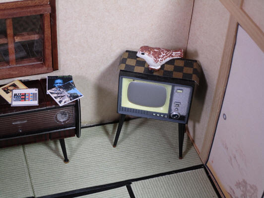 Black and white TV set